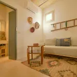 On 2 Levels With Exclusive Terrace